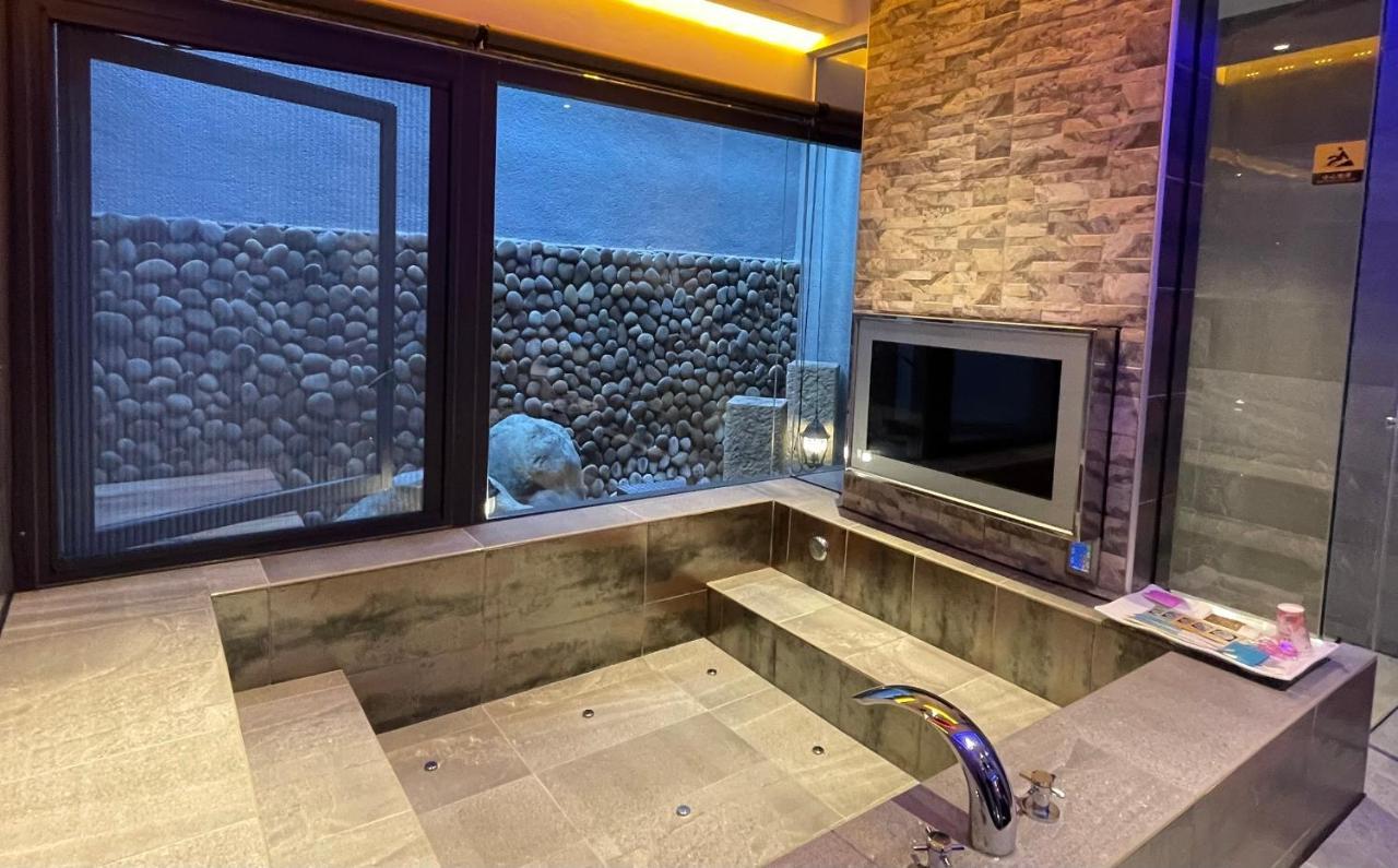 Yosemite Motel - Chunghua Branch Đài Trung Ngoại thất bức ảnh